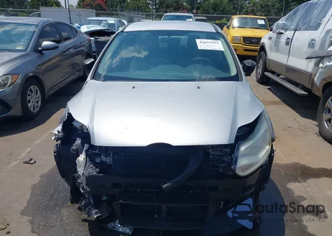 2012 Ford Focus Se z USA, uszkodzony, nr VIN 1FAHP3F22CL460598